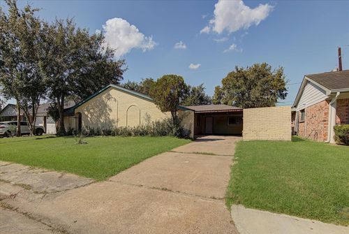 11738 N Nottingham Cir, Houston, TX, 77071-3306 | Card Image