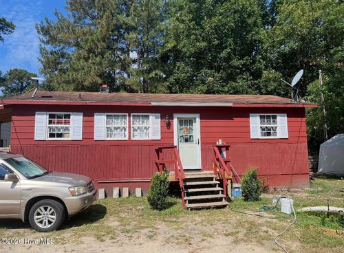 206 Community Rd, Eagle Springs, NC, 27242-8040 | Card Image