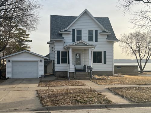 719 S Oak St, Lake City, MN, 55041-1830 | Card Image