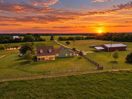 643 County Road 2992, Windom, TX, 75492-4223 | Card Image