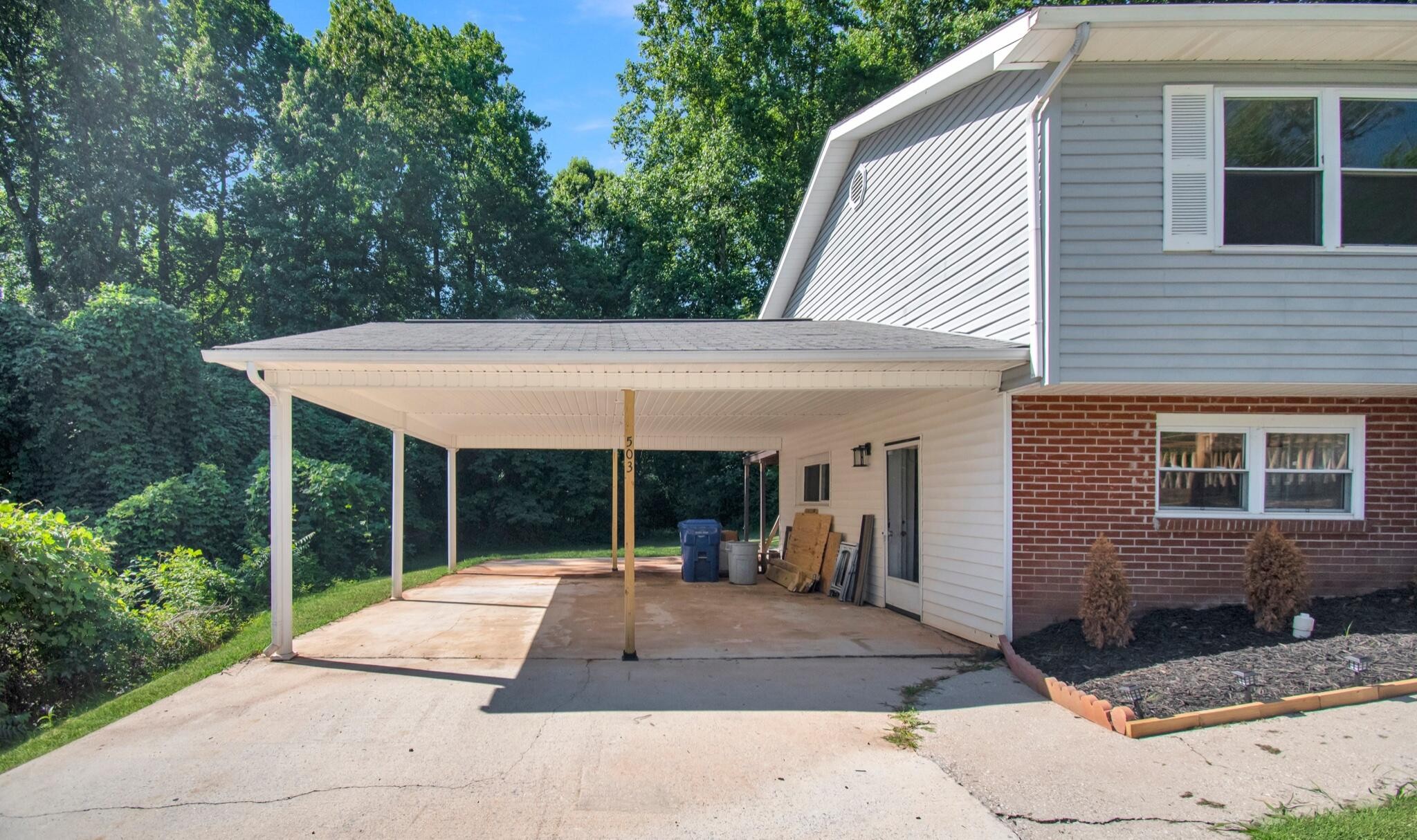 Residential in Rockwood 4