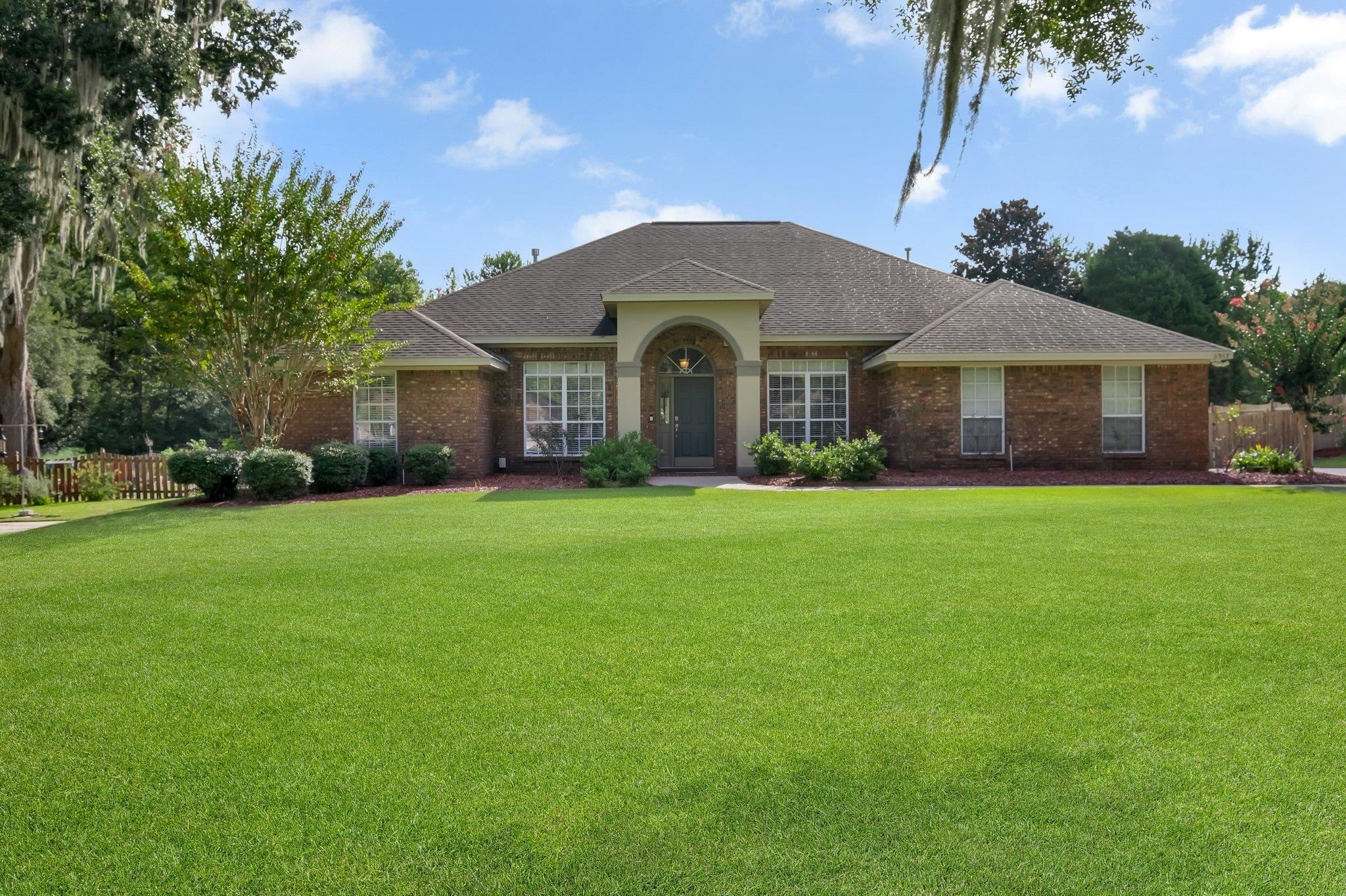 Belgrand Dr, Tallahassee, FL 32312