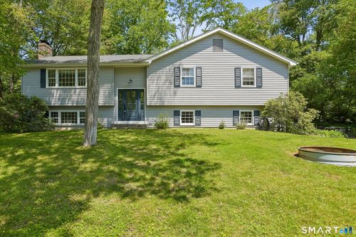 29 Ravenwood Rd, North Stonington, CT, 06359-1533 | Card Image