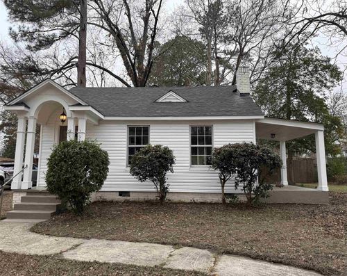 125 E Sherrod Ave, Covington, TN, 38019-2856 | Card Image