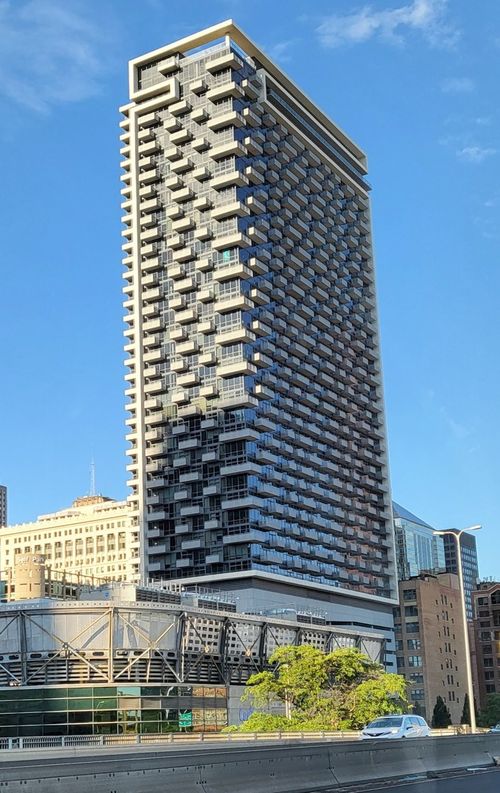 2908-235 W Van Buren St, Chicago, IL, 60607-3937 | Card Image