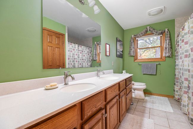 Main floor full bath | Image 11