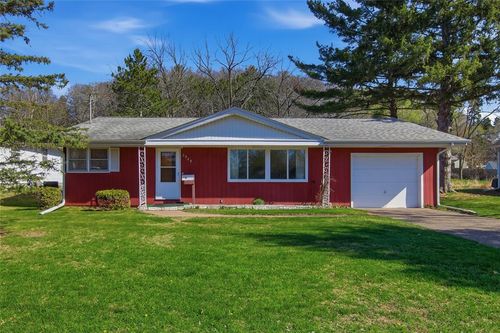 2824 Seymour Road, Eau Claire, WI, 54703 | Card Image
