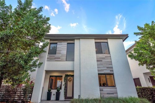 4363 Nw 81st Ave, Doral, FL, 33166-5802 | Card Image