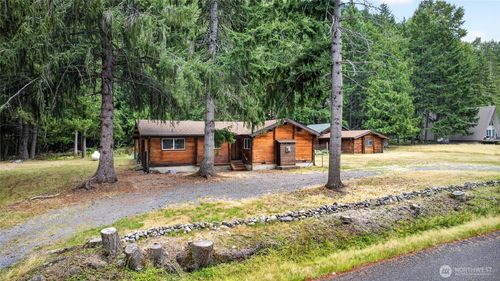 16805 Rainbow Ln E, Enumclaw, WA, 98022-7913 | Card Image