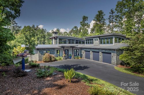 32 Brookline Dr, Asheville, NC, 28803-3497 | Card Image