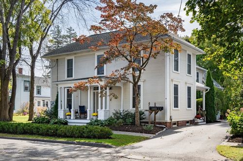 1-51A Phillips Pl, Northampton, MA, 01060 | Card Image