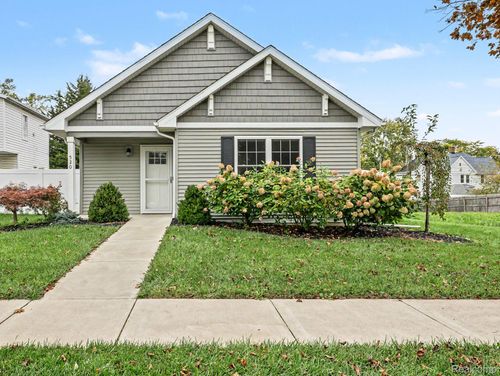 520 Cass St, Monroe, MI, 48161-2317 | Card Image