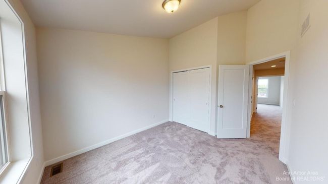 2704 S Spurway Dr, Condo with 4 bedrooms, 4 bathrooms and null parking in Ann Arbor MI | Image 23