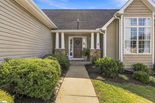 4 Clematis Drive, Taylors, SC, 29687 | Card Image