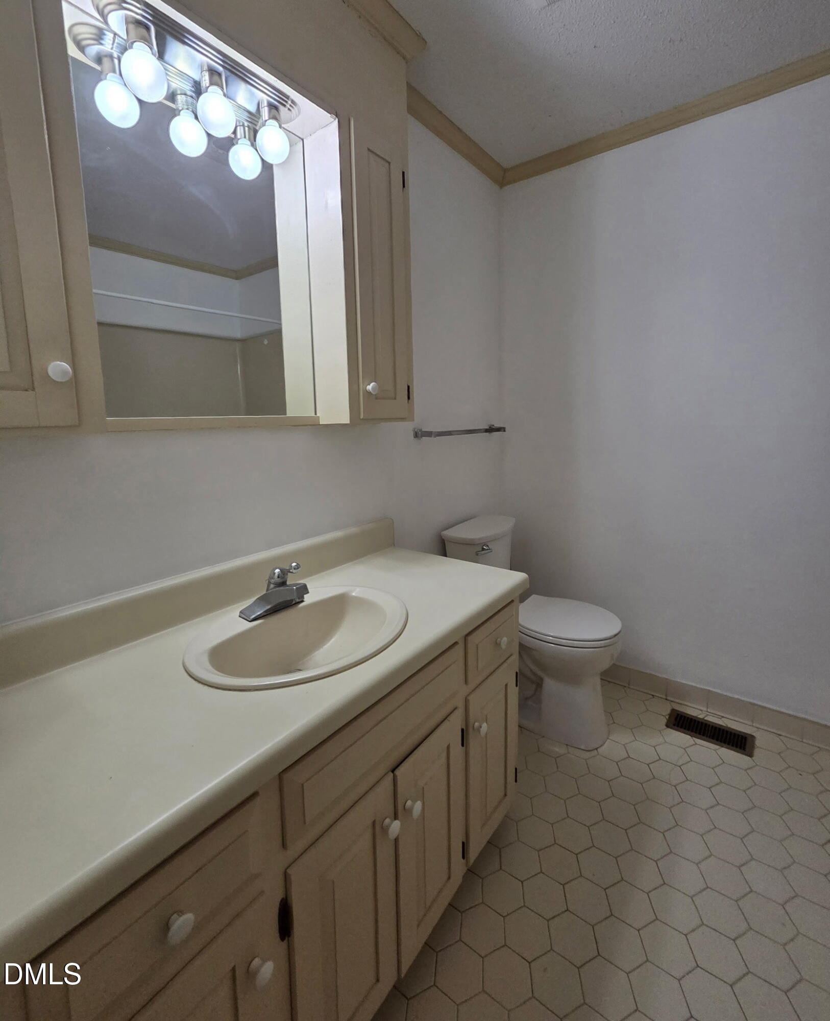 Residential Lease in Sanford 2