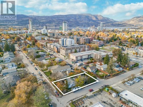 1054 Laurier Ave, Kelowna, BC, V1Y6B1 | Card Image