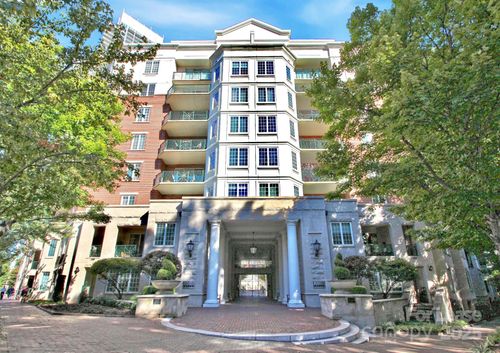 apt-315-300 W 5th St, Charlotte, NC, 28202-1554 | Card Image
