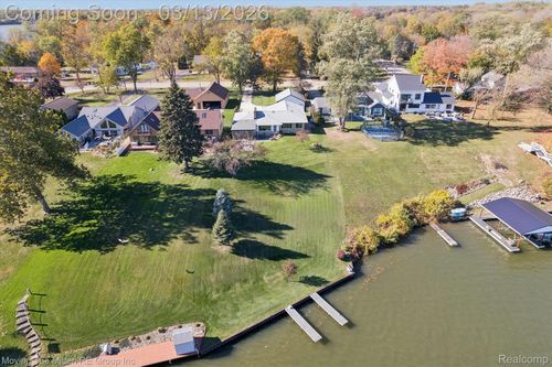 46940 Denton Rd, Van Buren Township, MI, 48111-2215 | Card Image