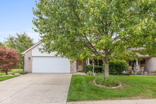 1031 Hilltop Commons Blvd, Whiteland, IN, 46184-9225 | Card Image