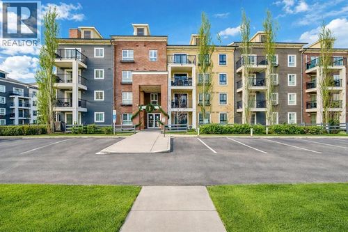 279 Copperpond Common Se, Calgary, AB, T2Z1C6 | Card Image