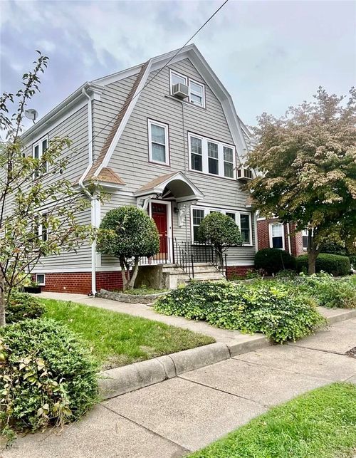146 Lancaster St, Providence, RI, 02906-2533 | Card Image