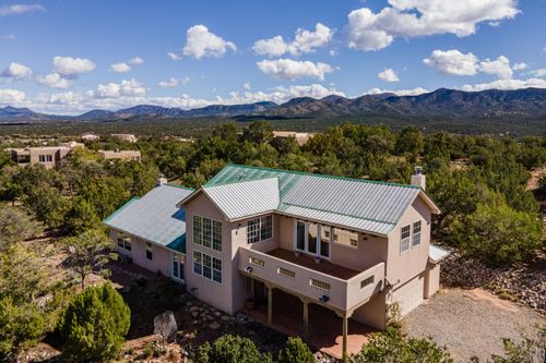 17 Kiva Loop, Sandia Park, NM, 87047-8519 | Card Image