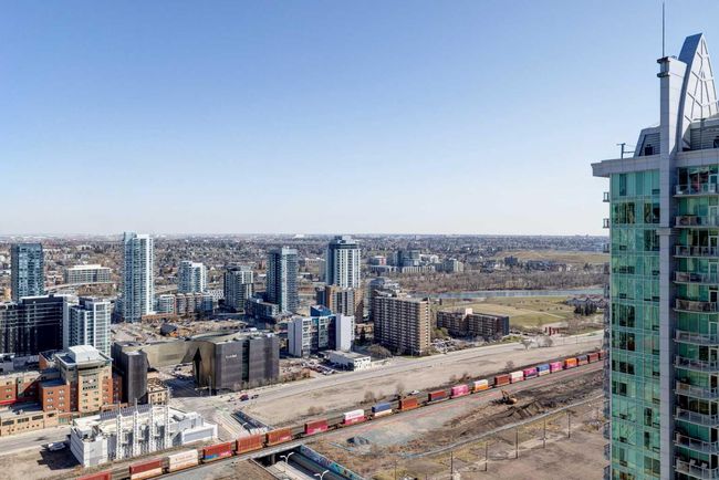 3304 - 1188 3 St Se, Condo with 2 bedrooms, 2 bathrooms and 2 parking in Calgary AB | Image 25