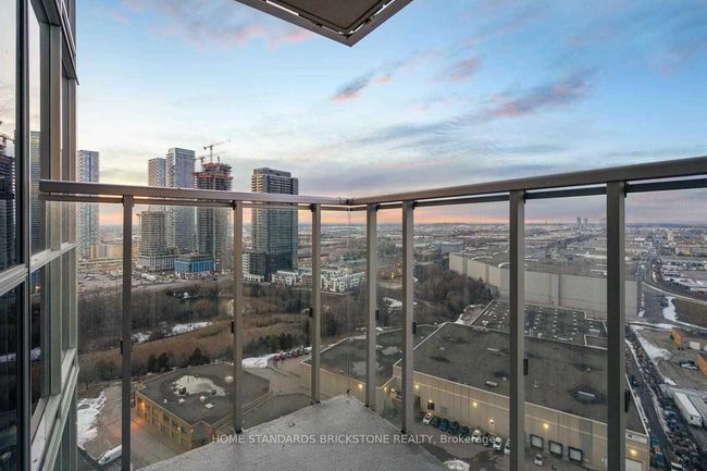 2107 - 2908 Highway 7, Condo with 2 bedrooms, 2 bathrooms and 1 parking in Vaughan ON | Image 8