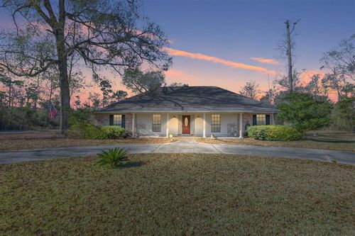 913 Dogwood Dr, Lake Charles, LA, 70611-6826 | Card Image