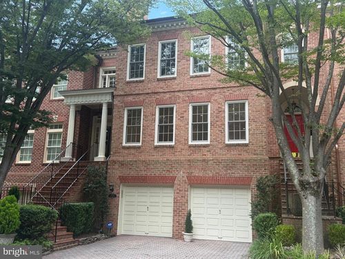 2035 Mayfair Mclean Ct, Falls Church, VA, 22043-1767 | Card Image