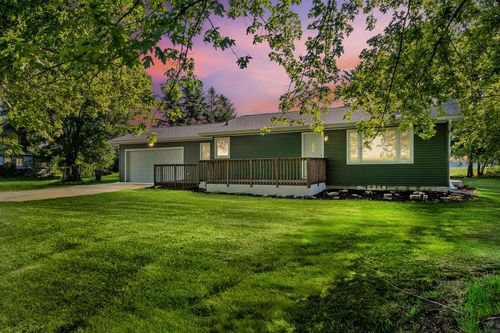 N15696 State Road 35, Trempealeau, WI, 54661 | Card Image