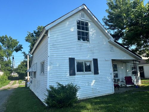 415 Cherry St, Washington Court House, OH, 43160-2221 | Card Image