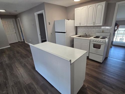 3-14 Carver St, Fall River, MA, 02721-2753 | Card Image