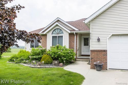 5409 North Rd, North Street, MI, 48049-2110 | Card Image