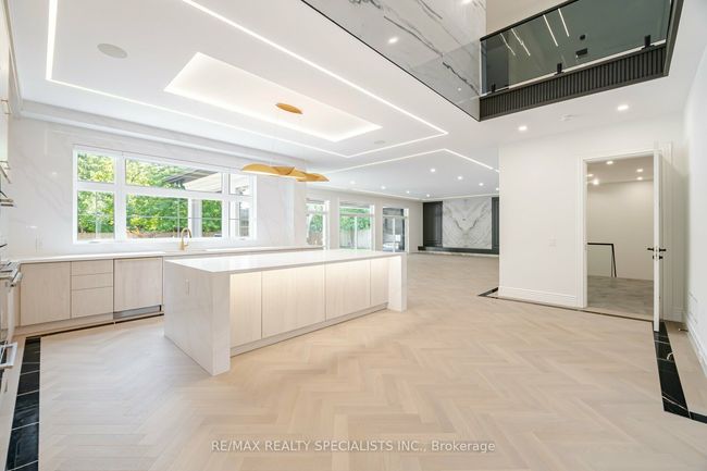 2014 Lakeshore Rd W, House other with 5 bedrooms, 7 bathrooms and 12 parking in Oakville ON | Image 11