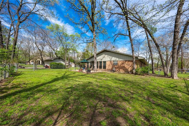 162 1 St Oak Dr, House other with 2 bedrooms, 2 bathrooms and null parking in Enchanted Oaks TX | Image 4
