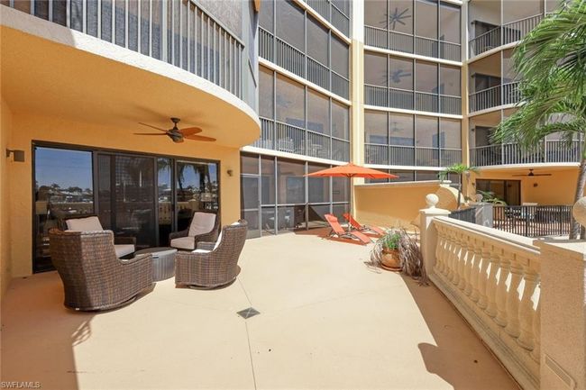APT-108 - 5704 Cape Harbour Dr, Condo with 3 bedrooms, 2 bathrooms and 2 parking in CAPE CORAL FL | Image 26
