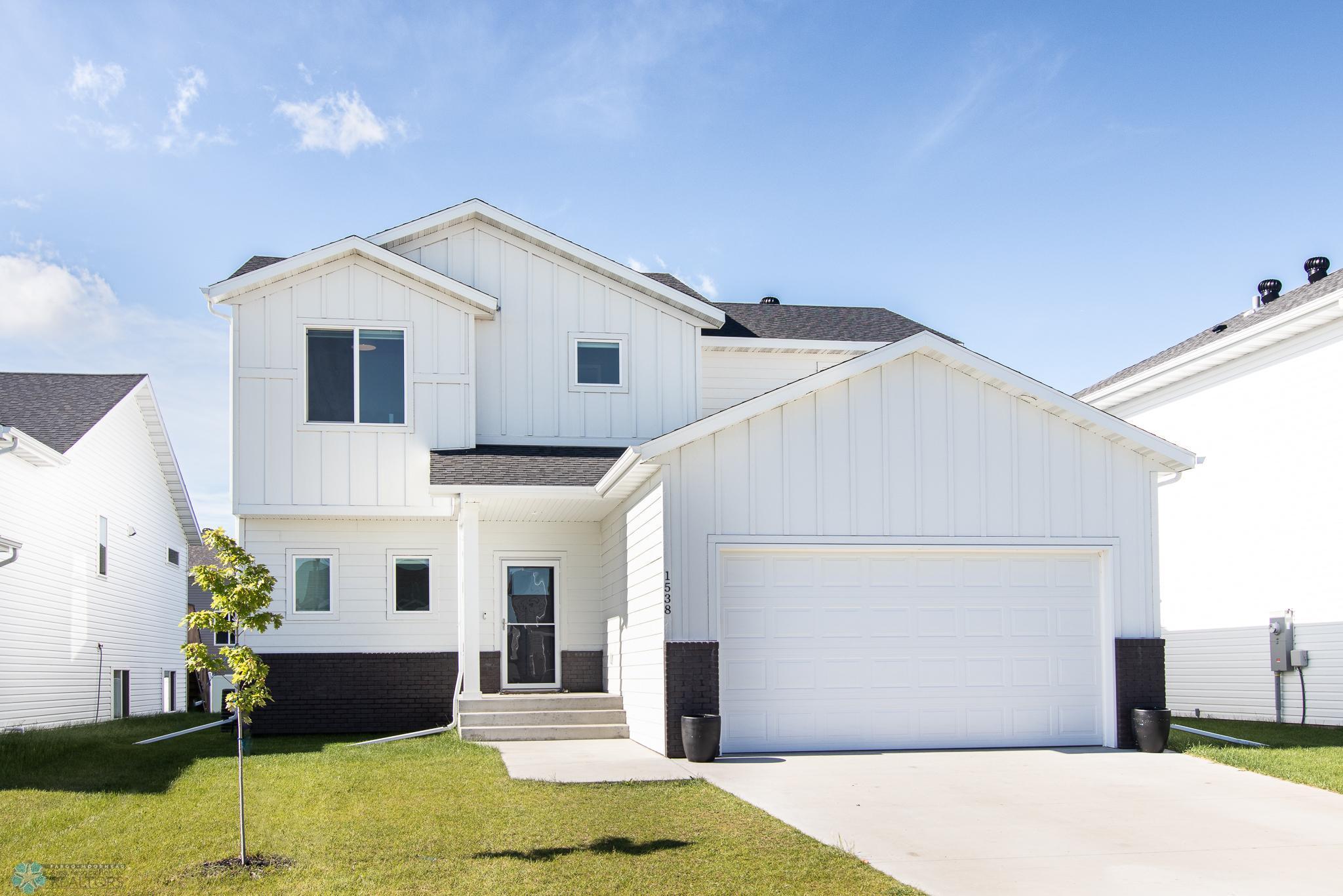 67th Ave, Fargo, ND 58104