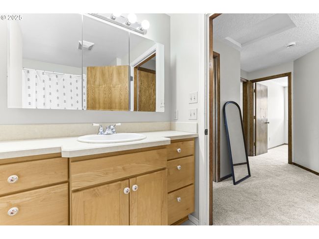 767 Sw 8 Th St, House other with 4 bedrooms, 4 bathrooms and 2 parking in Gresham OR | Image 24