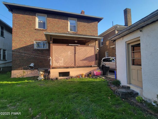 Back of Home and Garage | Image 39