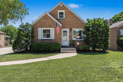 425 W Van Norman Avenue, Milwaukee, WI, 53207 | Card Image