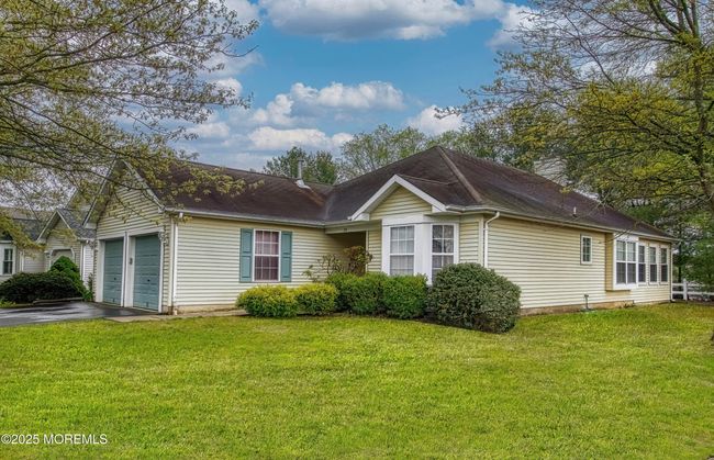 34 Meadows Ln, Home with 2 bedrooms, 2 bathrooms and null parking in Whiting NJ | Image 9