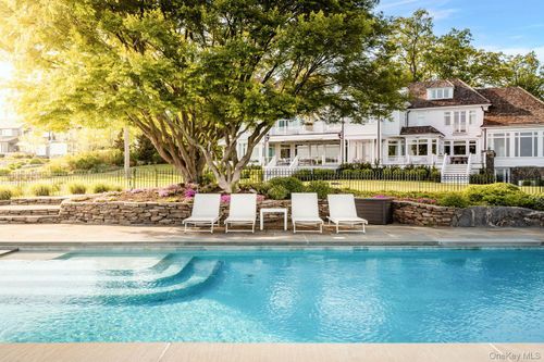 217 Hommocks Rd, Larchmont, NY, 10538-3913 | Card Image