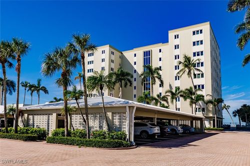 apt-302-2885 Gulf Shore Blvd N, NAPLES, FL, 34103-4346 | Card Image