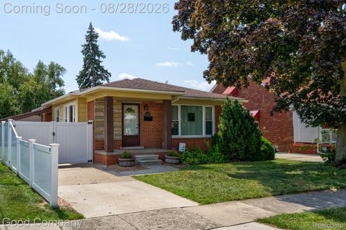 12737 Commonwealth St, Southgate, MI, 48195-1260 | Card Image