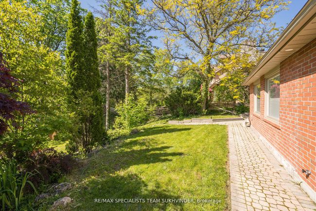 19 Rouge River Cir, House other with 4 bedrooms, 3 bathrooms and 6 parking in Markham ON | Image 31