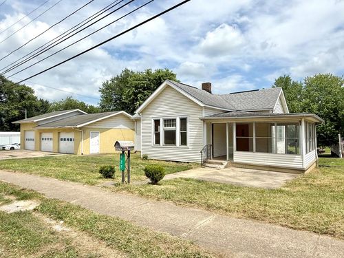 827 E Main Street, Oak Hill, OH, 45656 | Card Image