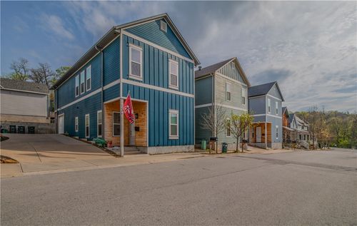 134 E South St, Fayetteville, AR, 72701-6108 | Card Image