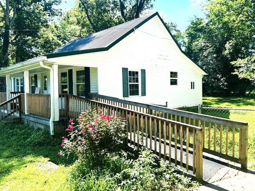 1813 Hampshire Pike, Columbia, TN, 38401-5651 | Card Image