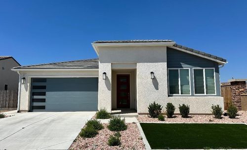 428 Cathedral Ct, Madera, CA, 93636-8190 | Card Image